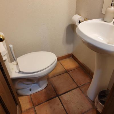 Bathroom at Cucharas River Bed and Breakfast